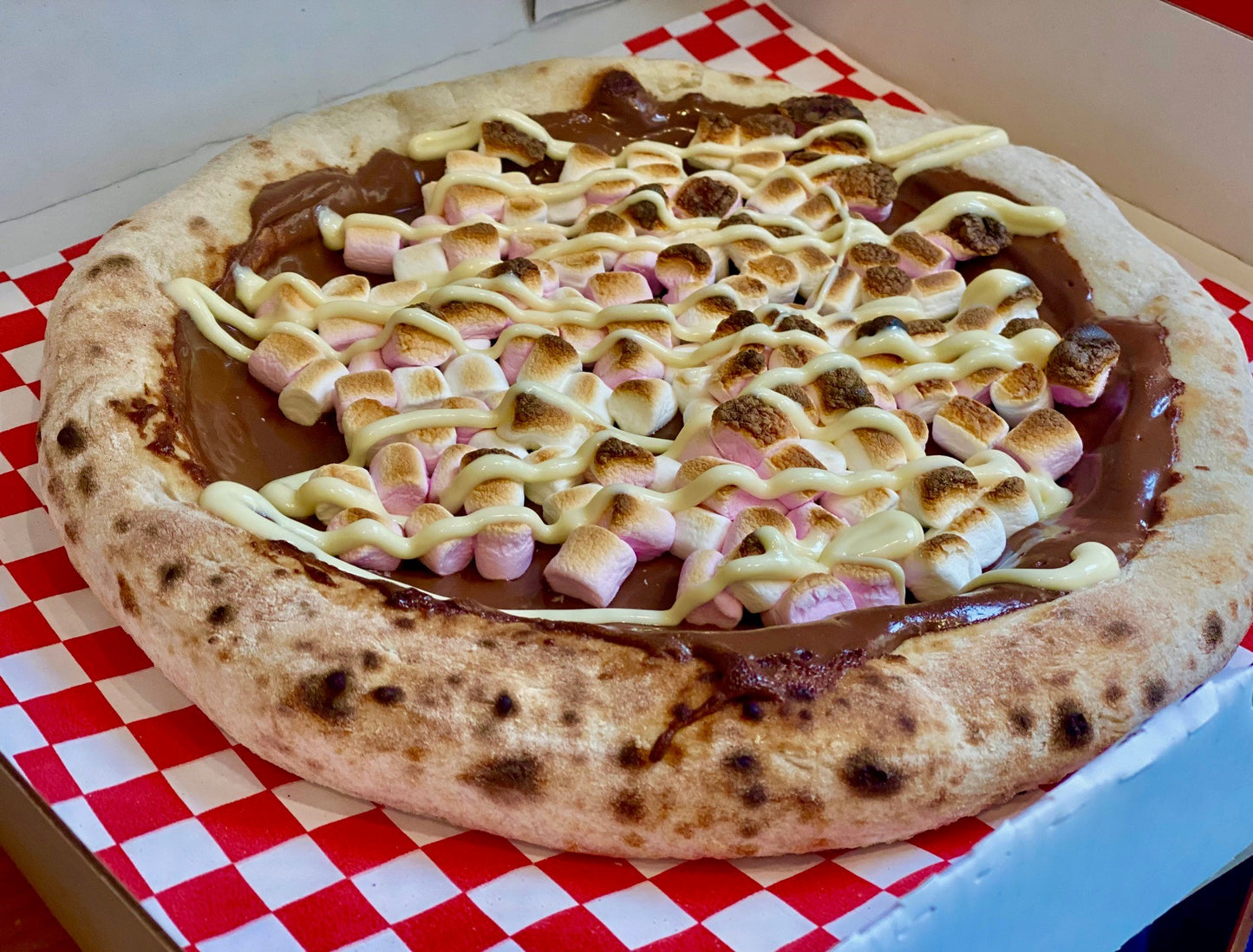 Nutella & Marshmallow Pizza